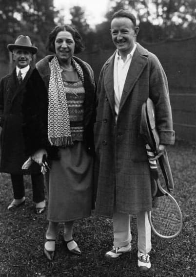 Suzanne Lenglen junto a Bill Johnston en 1923