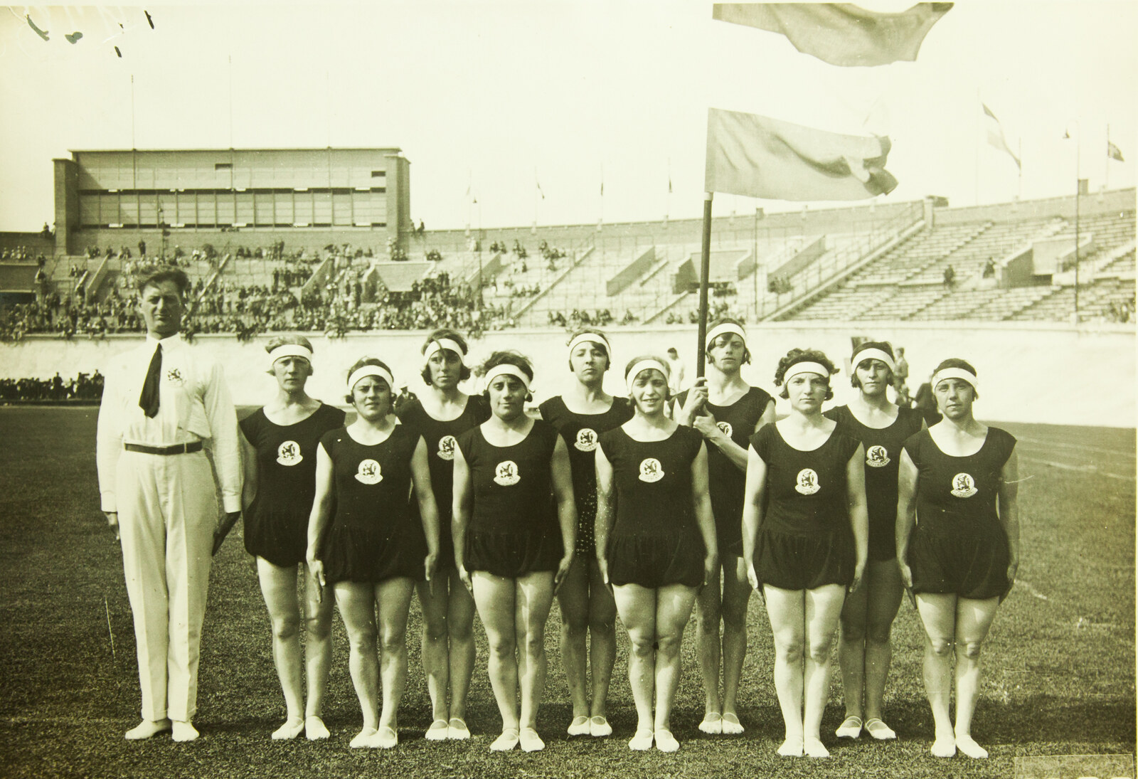 Equipo femenino neerlandés de gimnasia en Ámsterdam 1928
